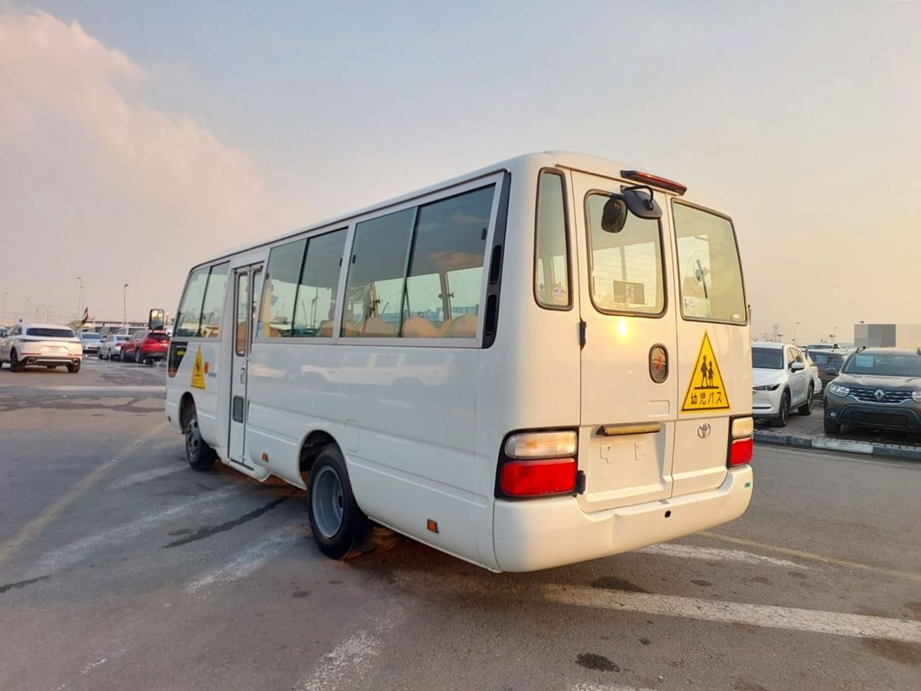 تويوتا كوستر TOYOTA COASTER BUS RHD 2011 MODEL 4.0 L DIESEL AUTOMATIC(PM53468)