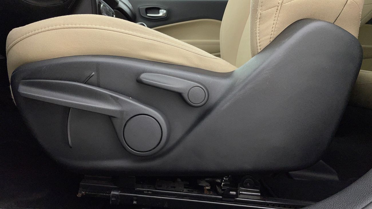 Jeep Compass LONGITUDE 2.4 | Zero Down Payment | Free Home Test Drive