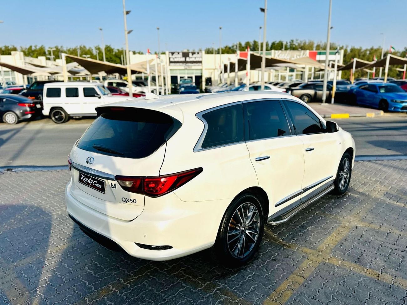 Infiniti QX60 LUXURY | Monthly 1000/- | 0% DP | Sunroof | Memory Seats | Fog Lights | # 26256