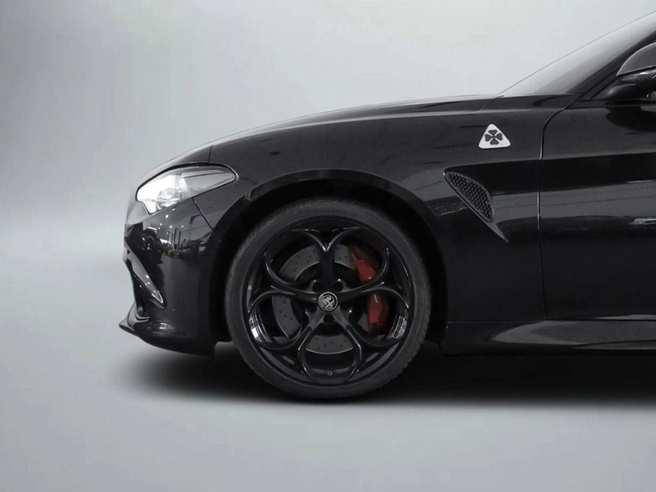 Alfa Romeo Giulia Quadrifoglio 2.9L (505 HP)