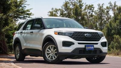 Ford Explorer BASE 100A 3.3L 4WD || Agency Warranty || Complete service history available