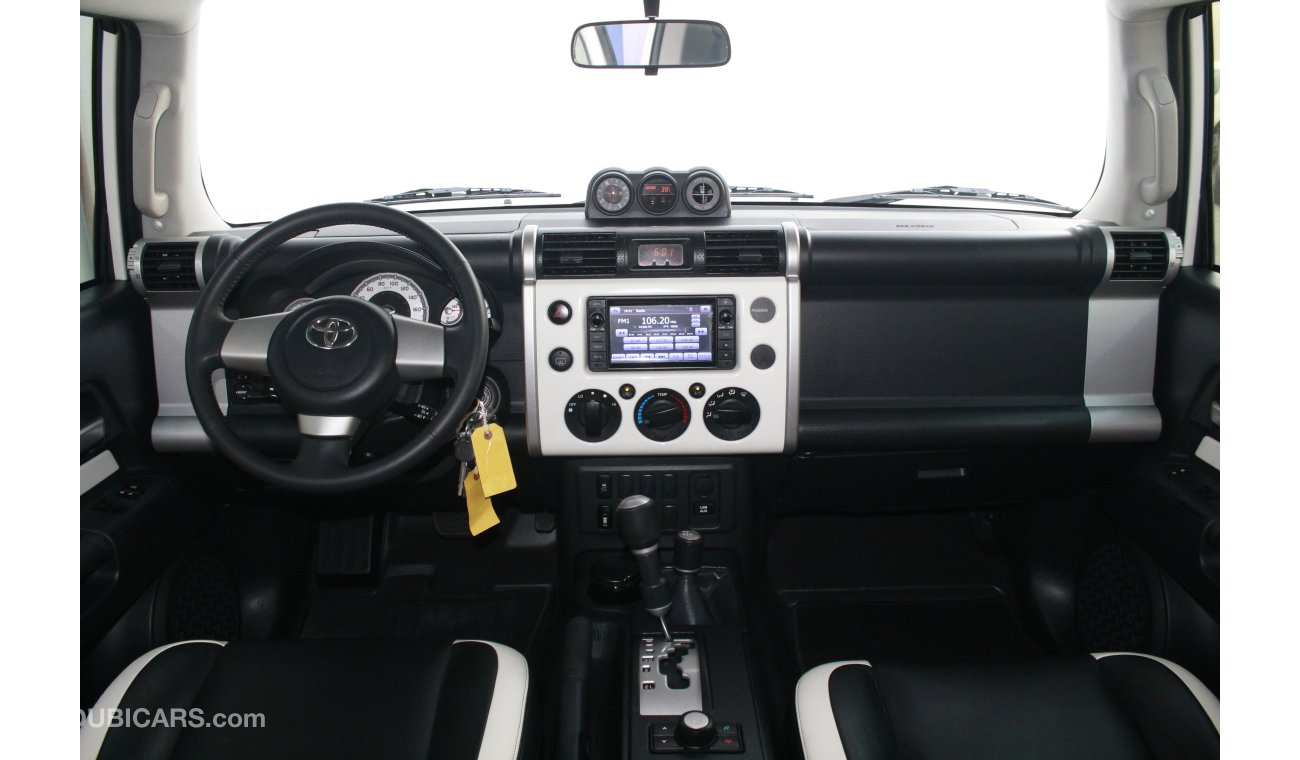 Toyota FJ Cruiser 4.0L V6 VXR 2016 MODEL WITH NAVIGATION