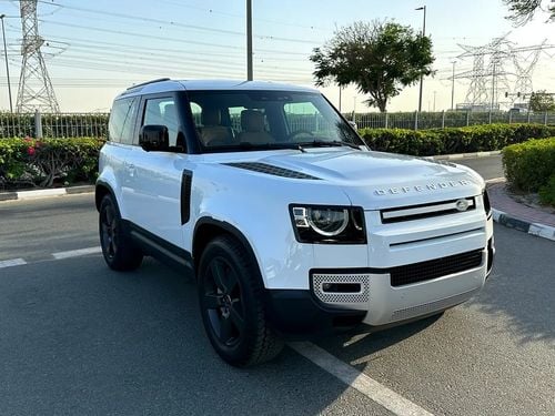 Land Rover Defender 90 HSE - GCC Specs - Pristine Condition
