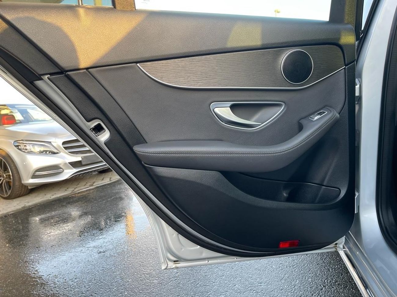 Mercedes-Benz C 300 Premium Mercedes C300 _USA_2020_Excellent Condition _Full option