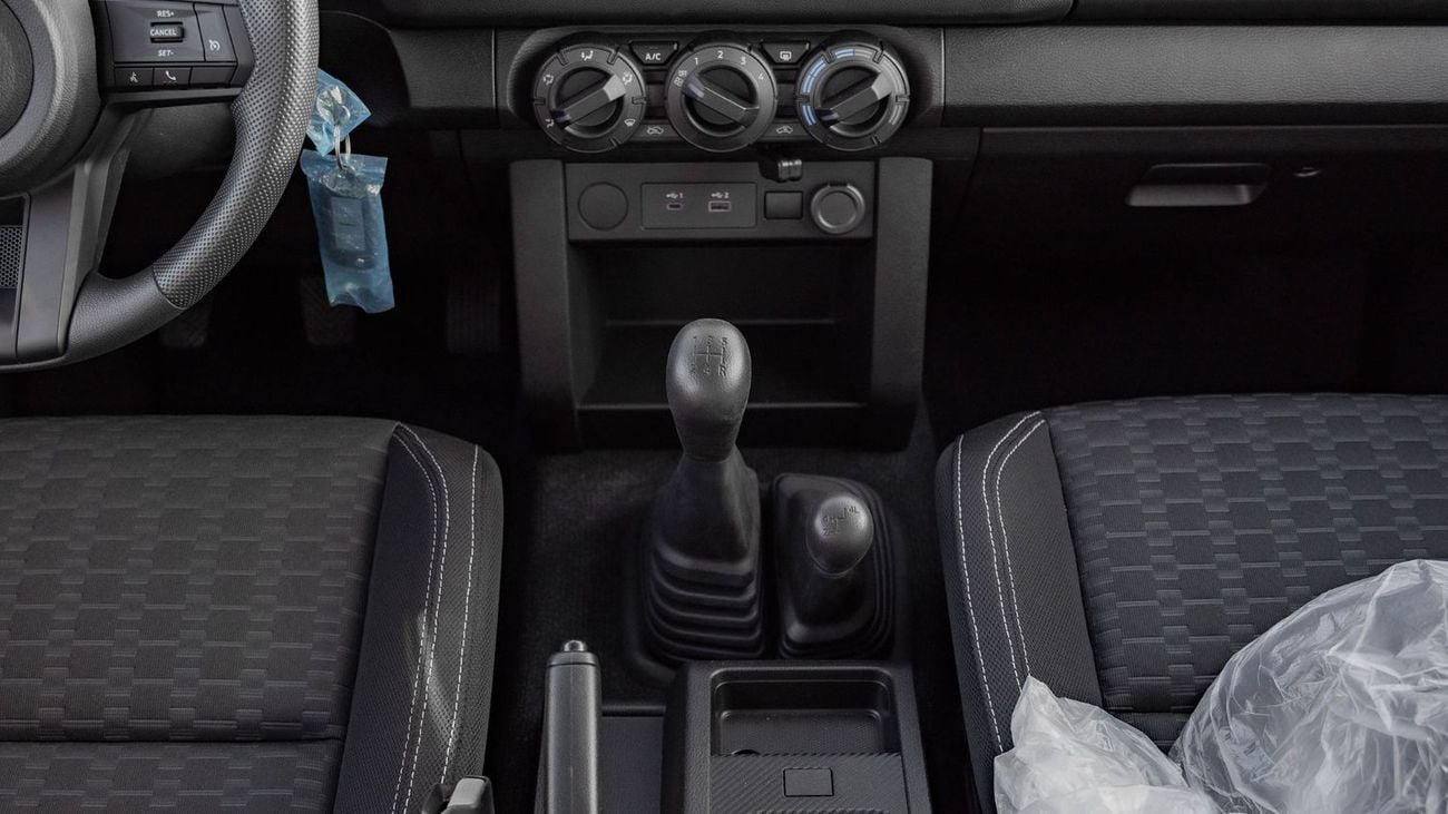 ميتسوبيشي L200 2026 Mitsubishi L200 GL 2.4L MT Petrol With Screen