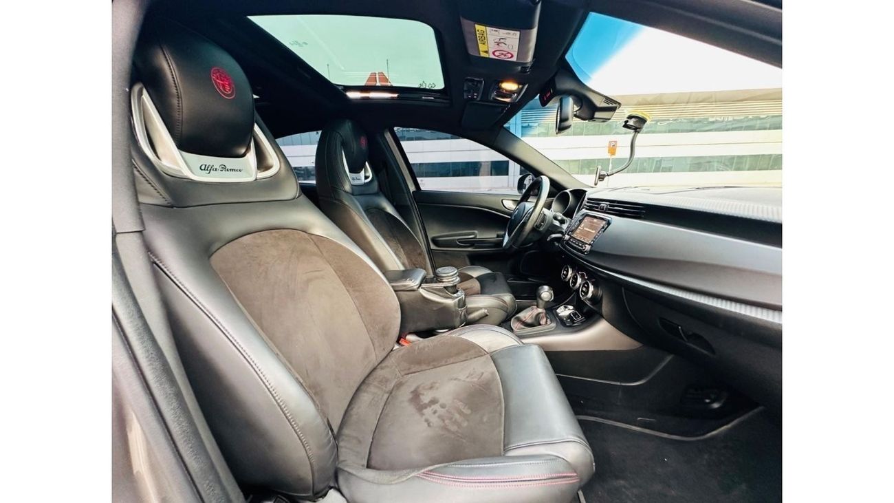 Alfa Romeo Giulietta Veloce AED 710 PM | ALFA ROMEO GIULIETTA 1.8 TC I4 | GCC | 0% DP | WELL MAINTAINED | STYLING EXTERIO