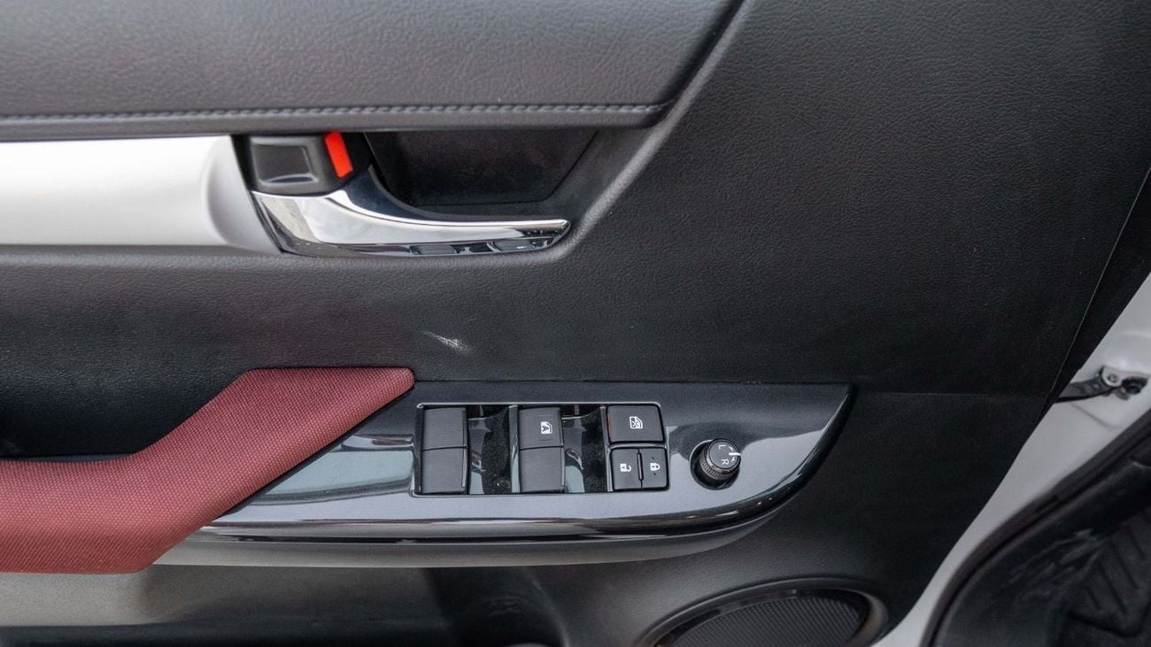 Toyota Hilux 2025 Toyota Hilux 2.7L AT Petrol (White)