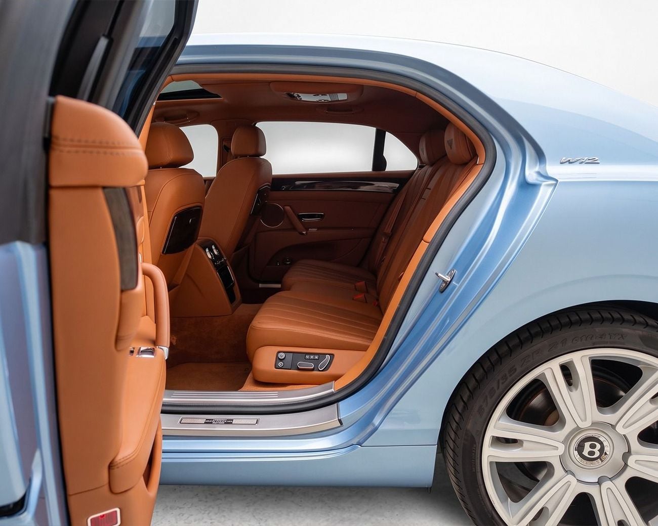 بنتلي فلاينج سبور W12 2014 l GCC Specs l Original Paint