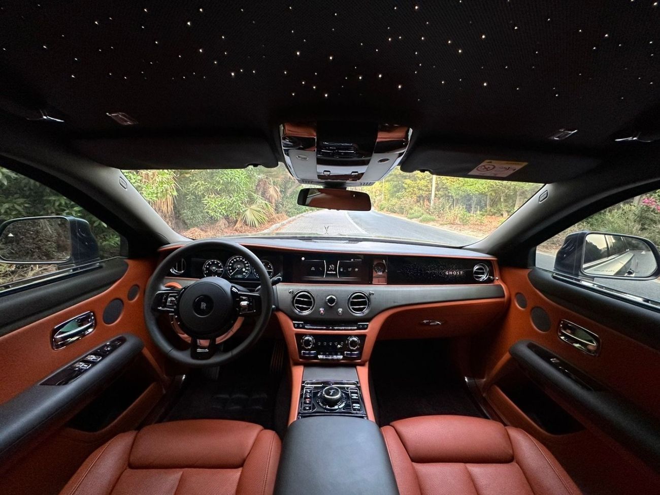 Rolls-Royce Ghost 6.75T Extended Wheelbase | V12 571 HP | GCC Specs | Like New | 4,000 KM