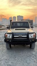 تويوتا لاند كروزر بيك آب DIESEL 4,5 LITER ,RIGHT HAND DRIVE ,BEIGE COLOR ,2020 MODEL