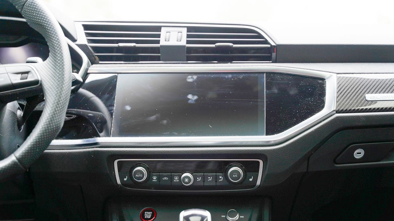 أودي RSQ3 Q3 RS SPORTBACKTFSI 2.5 L 400 HP