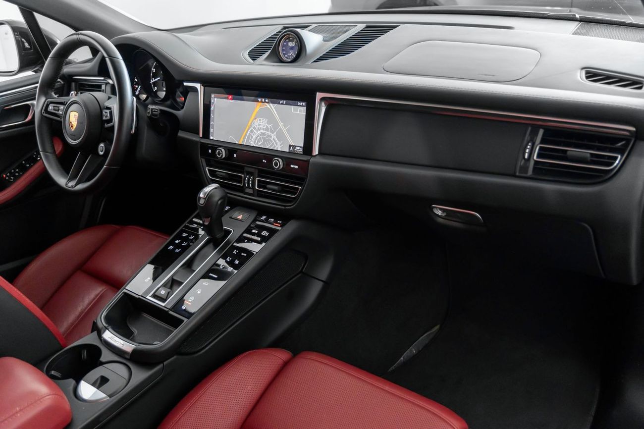 Porsche Macan Std 2.0L (260 HP)