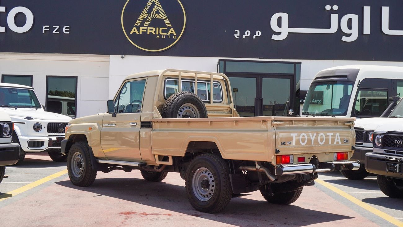 Toyota Land Cruiser Pick Up LX 4.0L V6 SINGLE CABIN M/T