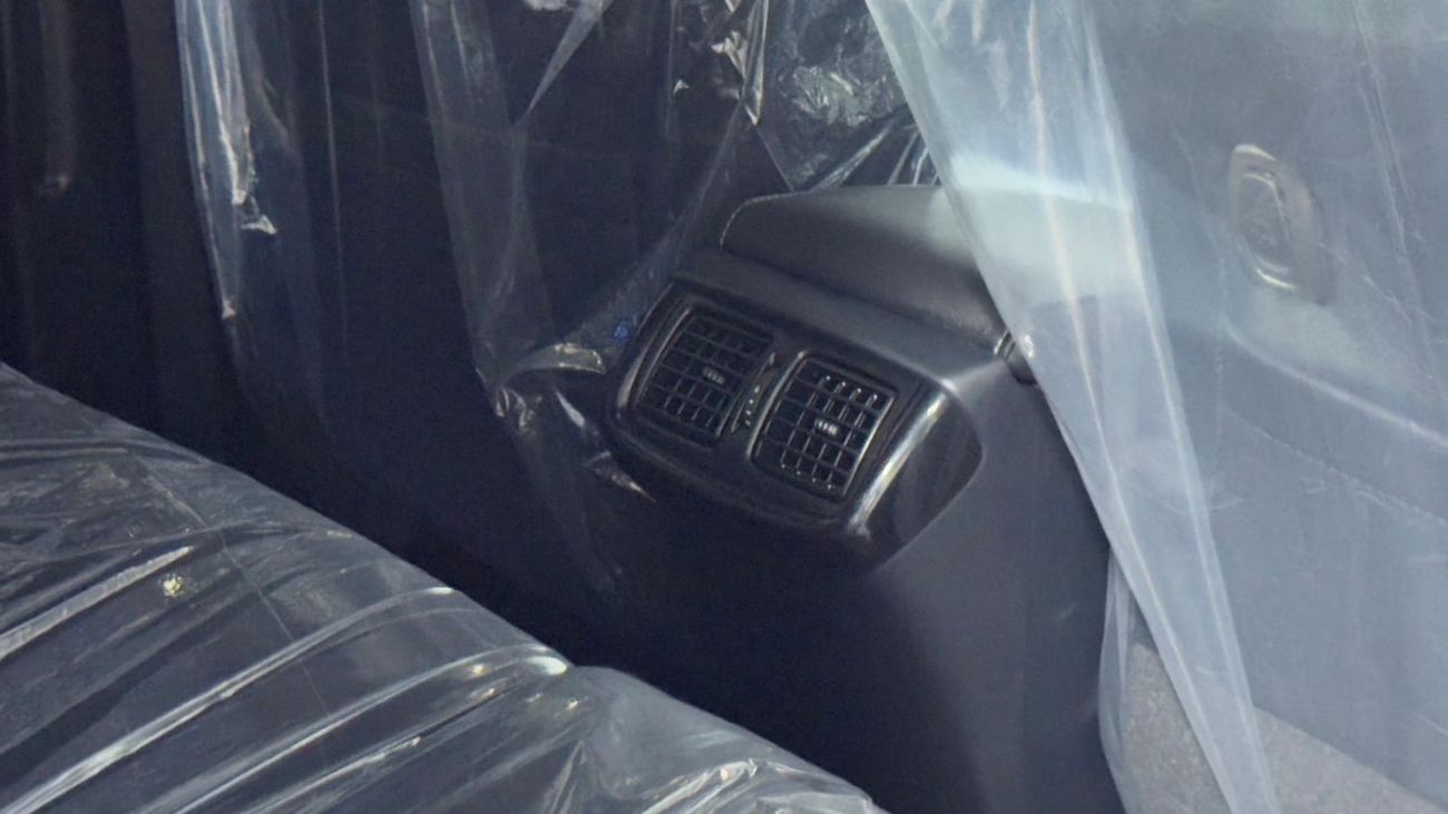 Toyota Hilux DIESEL HILUX ROGUE ,2.8L ,RIGHT HAND HAND DRIVE ,AUTO TRANSMISSION