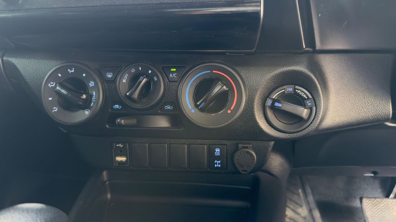 Toyota Hilux MODIFIED TO ROCCO | SMART CAB | 2.8L DIESEL ENGINE | 2022 |  AUTOMATIC TRANSMISION | RHD