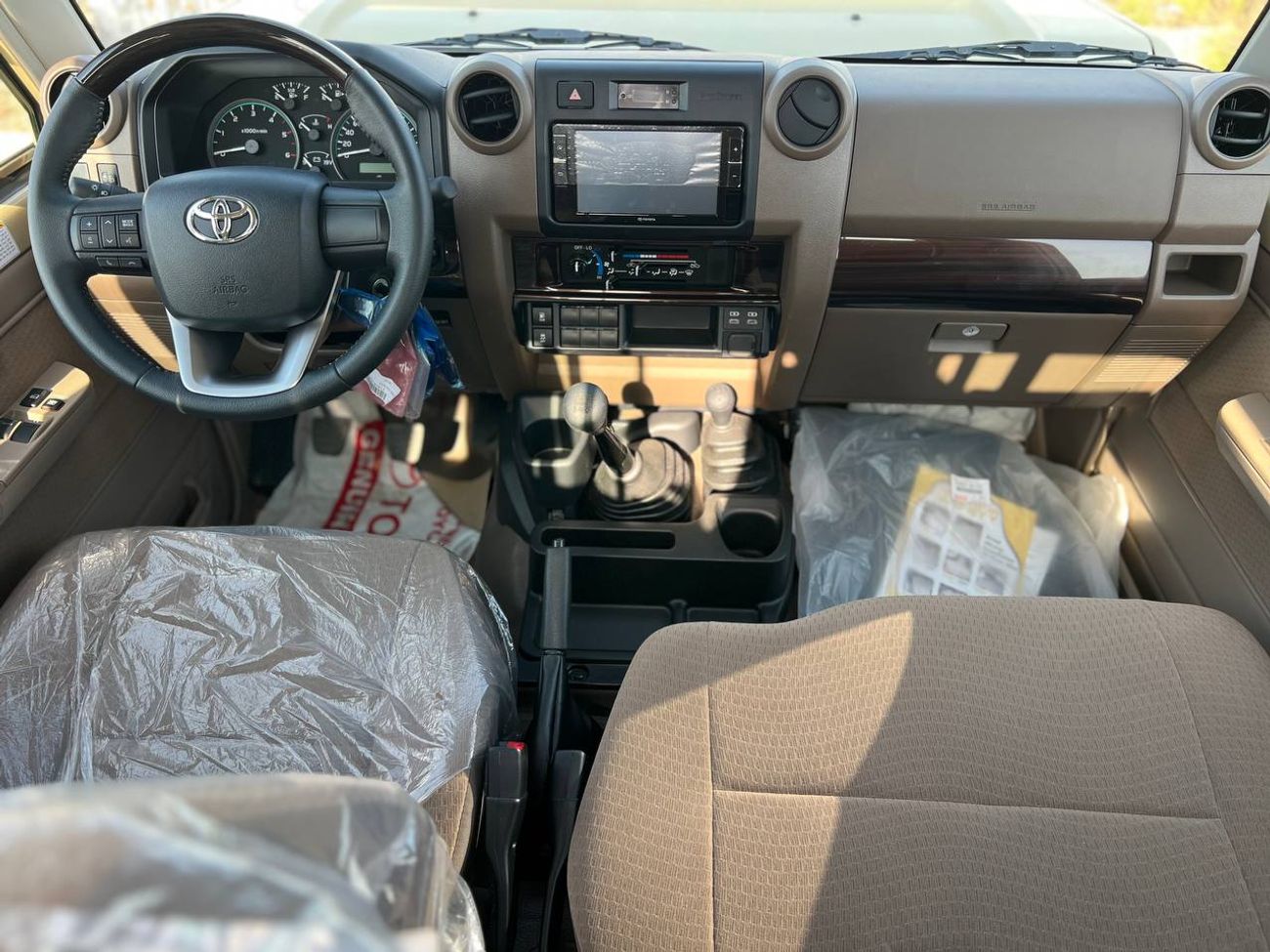 تويوتا لاند كروزر بيك آب S/C LC79 2.8L DSL M/T // 2025 // STD OPTION WITH DIFF LOCK , DVD&BACK CAMERA // SPECIAL OFFER // BY 