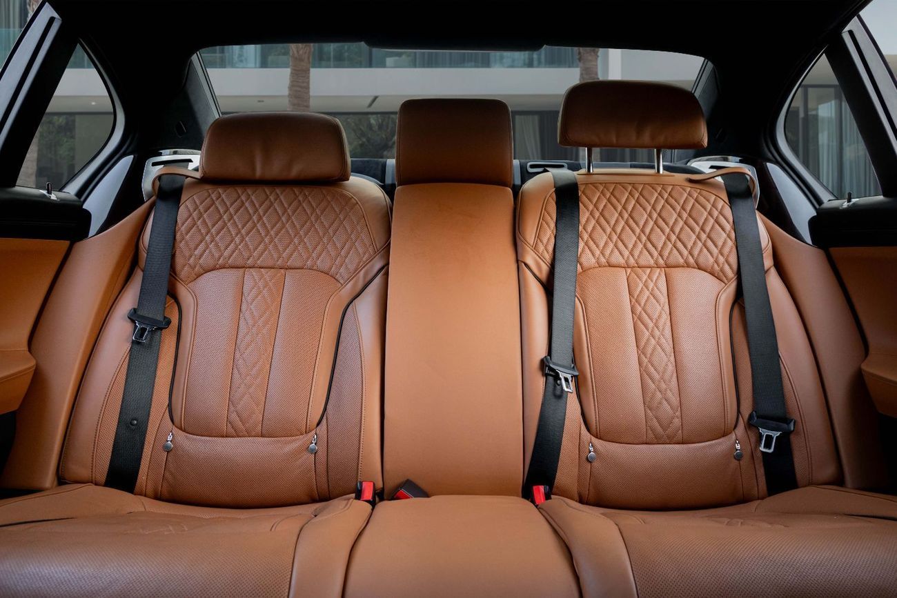 بي أم دبليو 750Li 50Li xDrive | 2,115 P.M  | 0% Downpayment | Well Maintained!