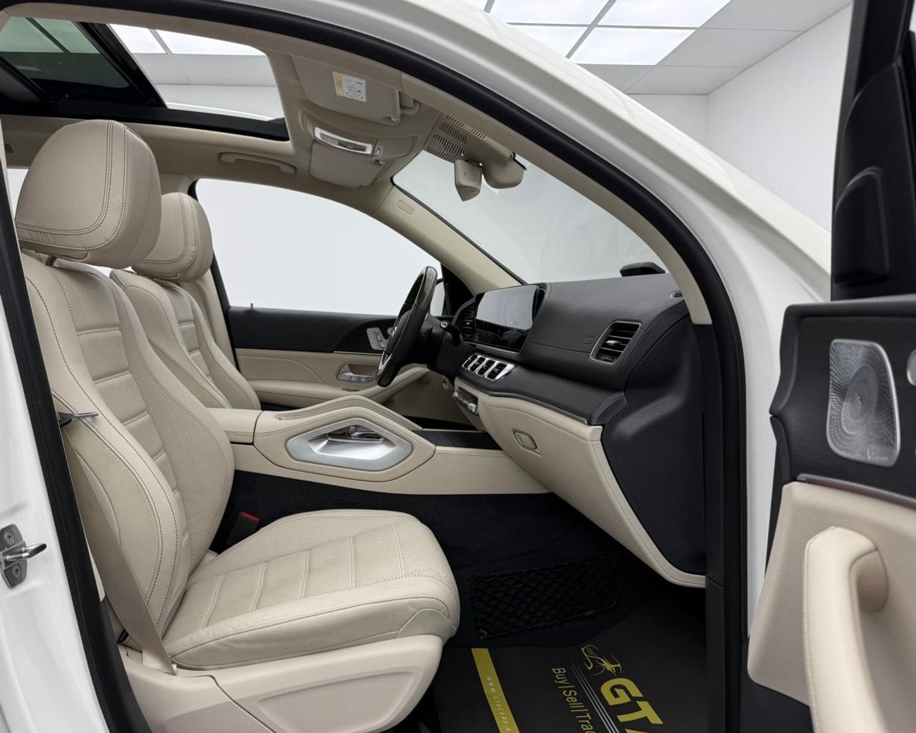 Mercedes-Benz GLS 580 4MATIC 2020 Mercedes Benz GLS580 AMG 4MATIC, Warranty, Full Service History, Low km, 7 Seater, Japan