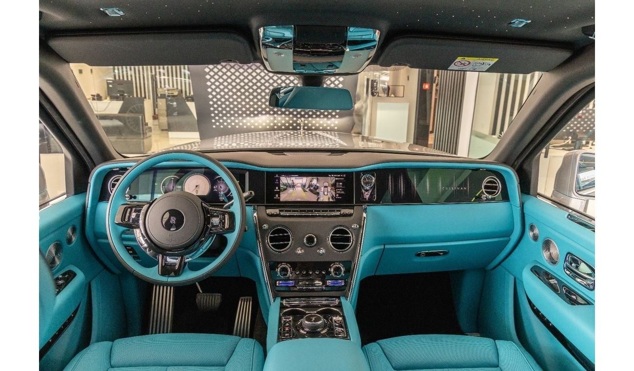 Rolls-Royce Cullinan Rolls Royce Cullinan Silver Badge | 2025