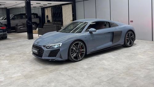 Audi R8 V10 PERFORMANCE GCC V10 under warranty
