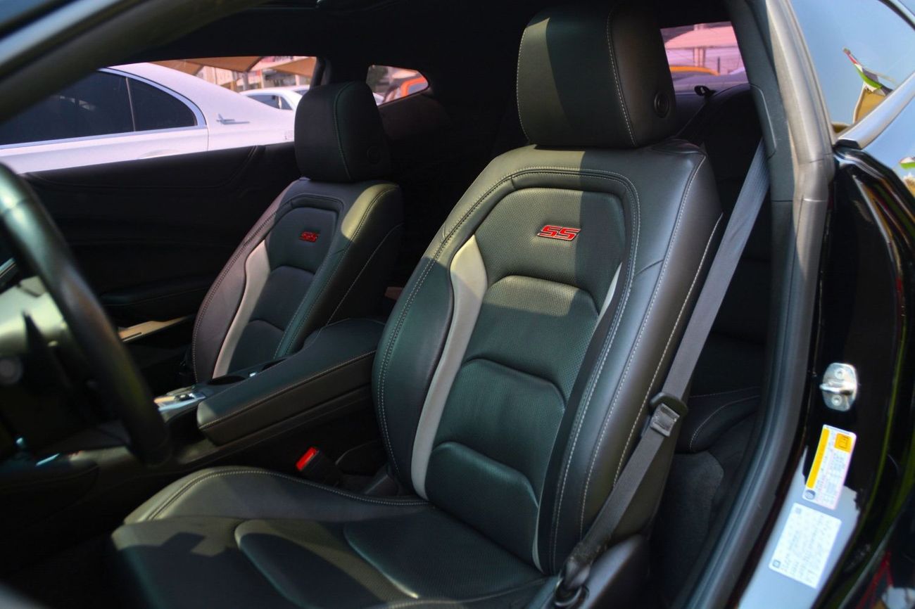 Chevrolet Camaro CAMARO CLEAN TITLE //2SS//FULL OPTION--VERY GOOD CONDITION --NO ACCEDINT