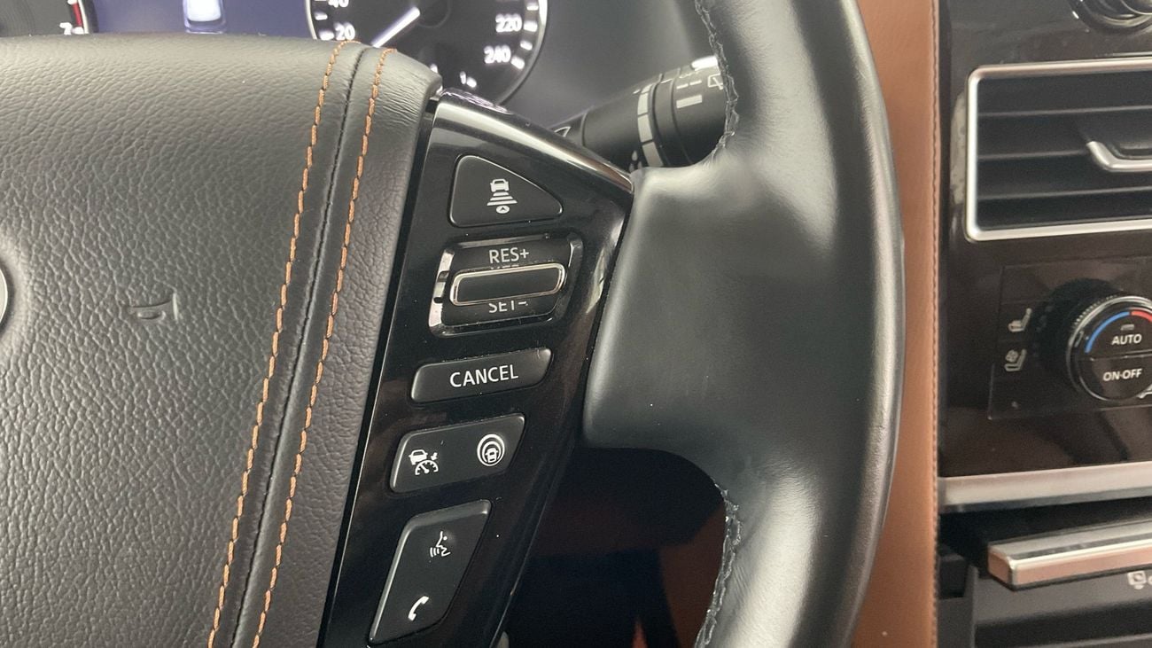 إنفينيتي QX80 5.6 SENSORY AUTO 4WD 8 SEATS | شامل الضمان | 0 ﺪﻔﻋﺓ ﺃﻮﻟﻯ