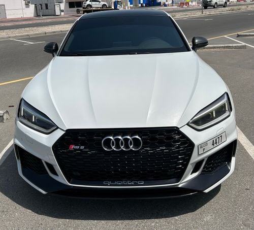 Audi RS5 TFSI quattro 2.9L
