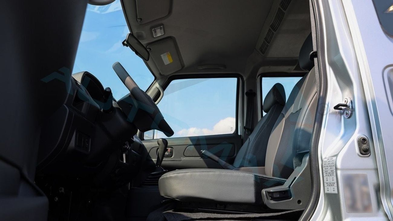 CMC Veryca Window Van 2.4L RWD 2025 GCC 0Km With 5 Years Unlimited Mileage Warranty