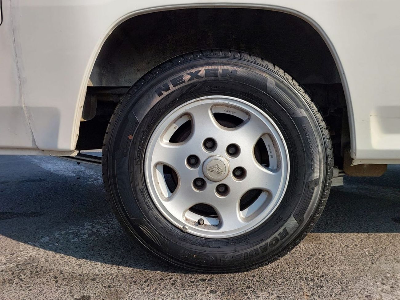 نيسان كارافان NISSAN CARAVAN VAN RHD 1999 MODEL 3.1 L DIESEL AUTOMATIC(PM07780)