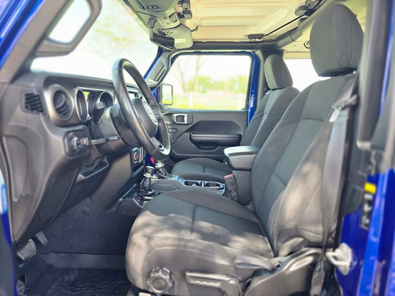 جيب رانجلر Sport 3.6L A/T (5 Seater)