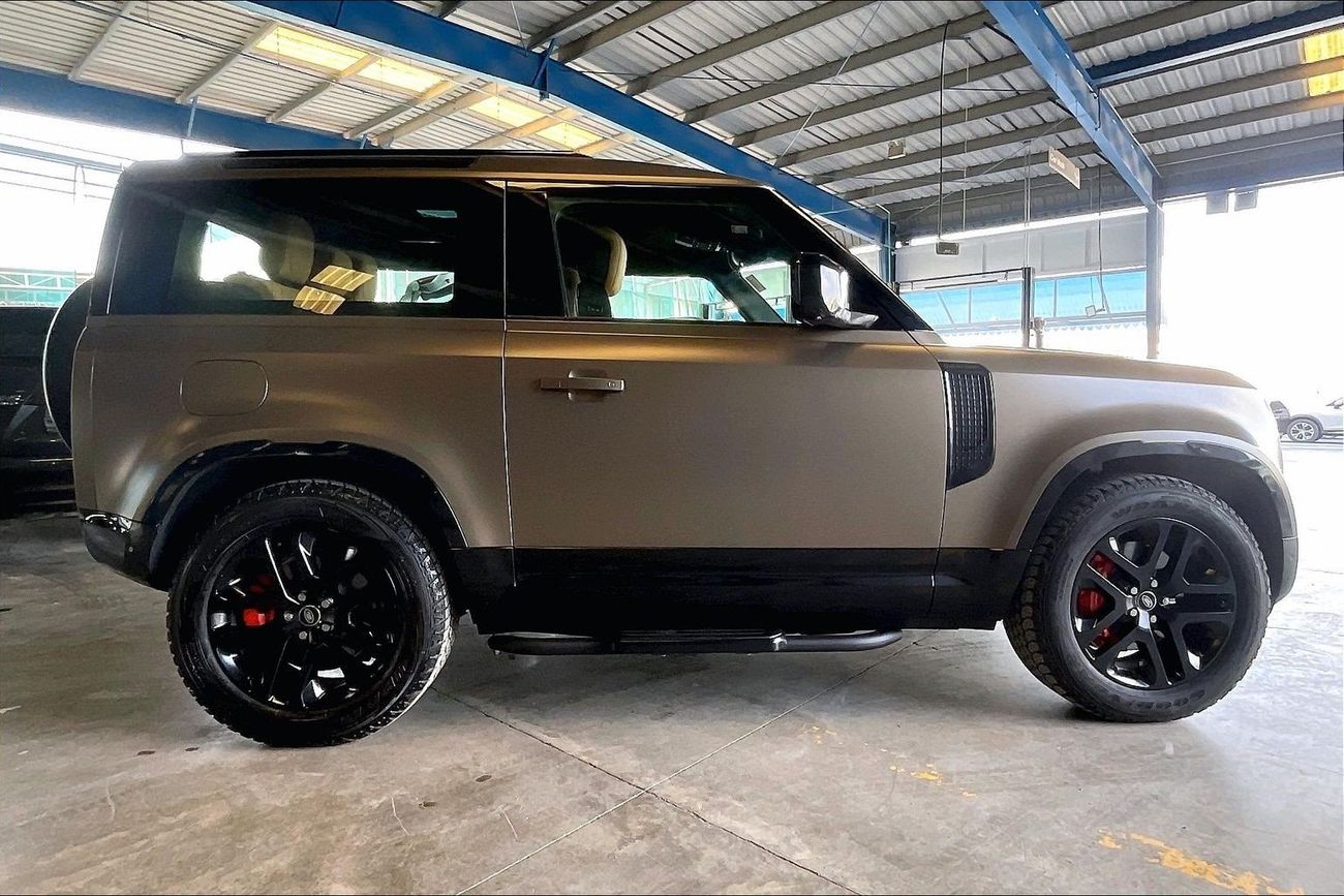 Land Rover Defender P400 90 HSE | Guaranteed Warranty | 0 Down Payment