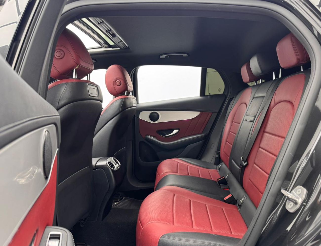 Mercedes-Benz GLC 200 2020 Mercedes-Benz GLC 200 AMG 4Matic, Full Service History, 1 Year Warranty, GCC