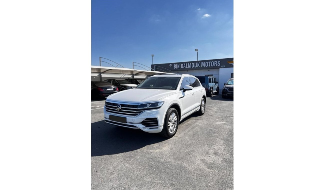 فولكس واجن طوارق Volkswagen Touareg 3.0L Highline