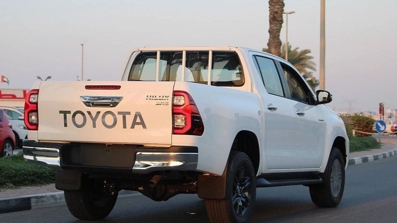 تويوتا هيلوكس SGLX TOYOTA HILUX 2.4L AT FULL OPTION DIESEL