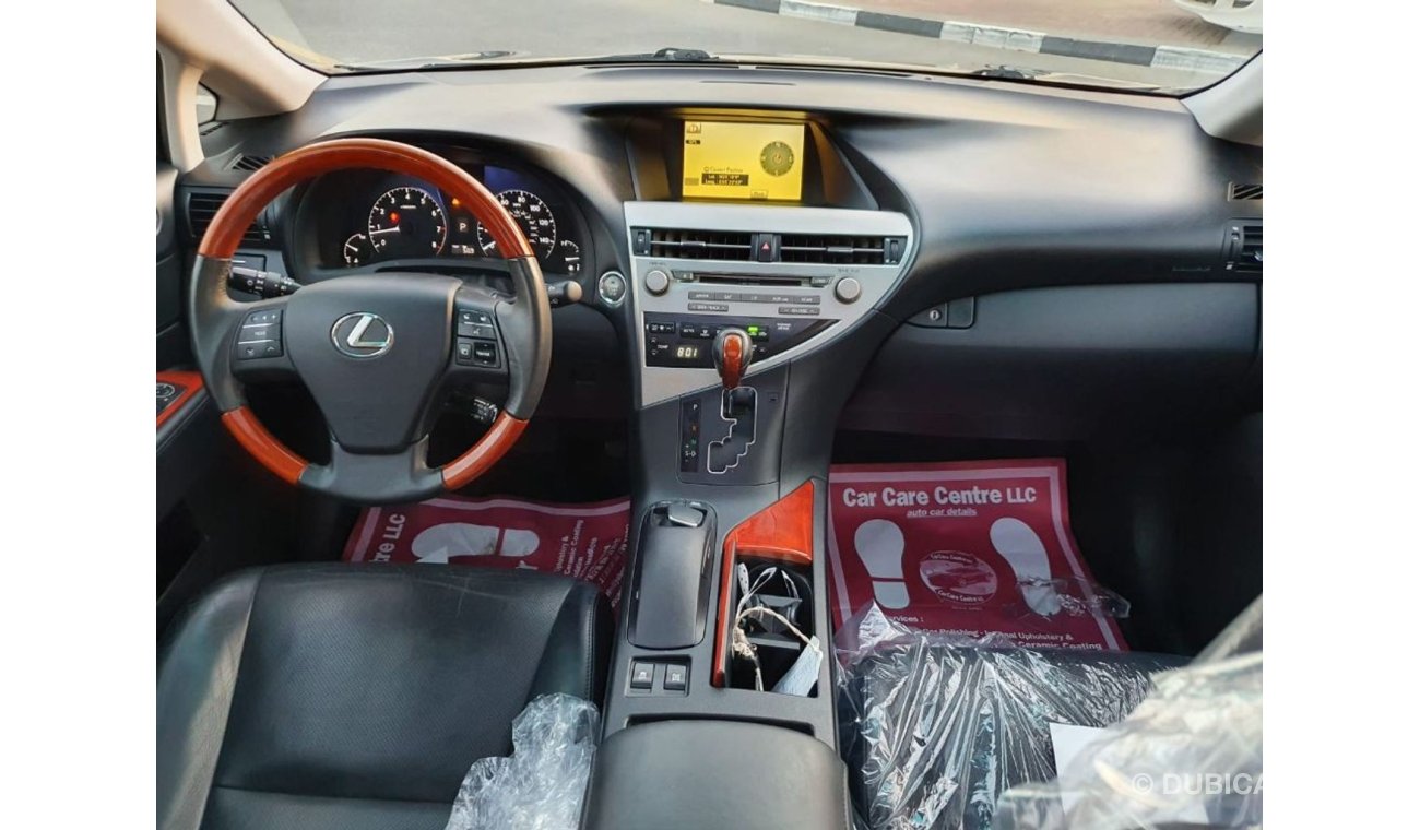 Lexus RX350 sunroof with leather seat