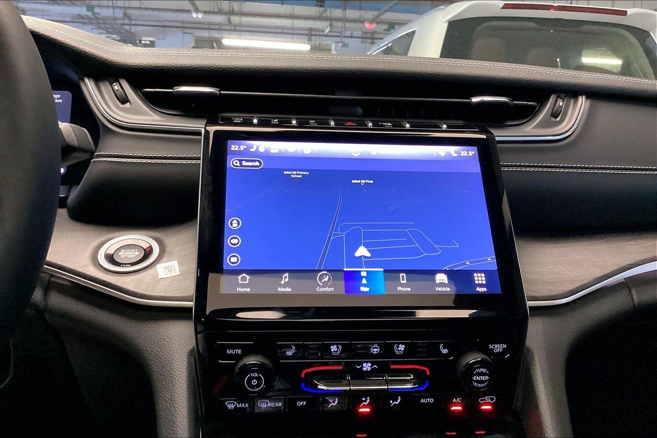 Jeep Grand Cherokee Limited Plus | Guaranteed Warranty | 0 Down Payment