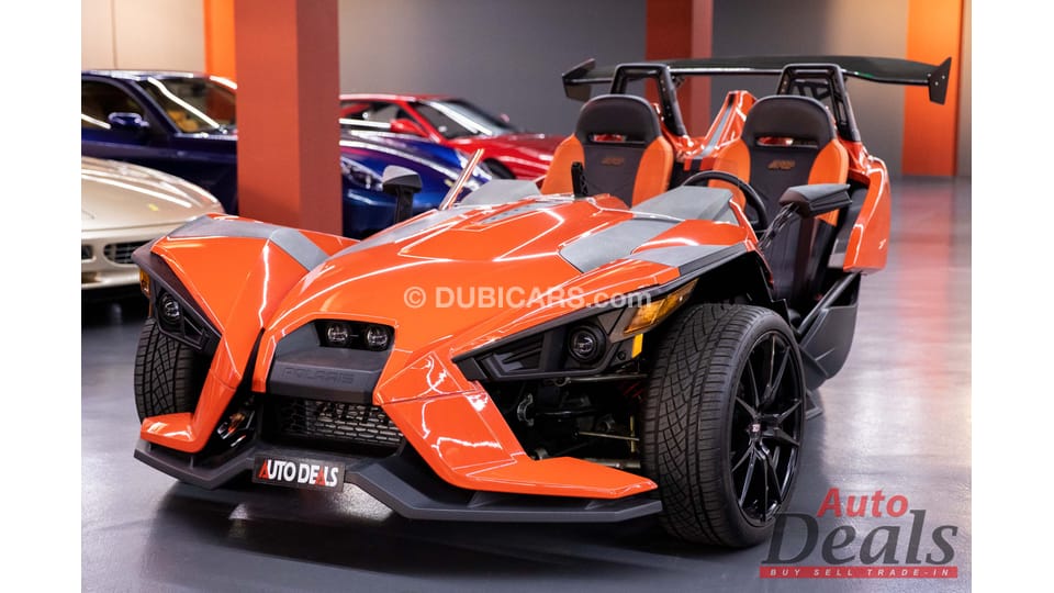 Polaris Slingshot 2016 LOW MILEAGE for sale AED 165,000. Orange, 2016