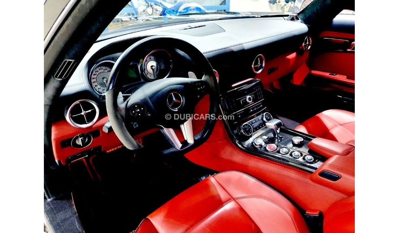 Mercedes-Benz SLS AMG 63 - 2011 - GCC - ONE YEAR WARRANTY