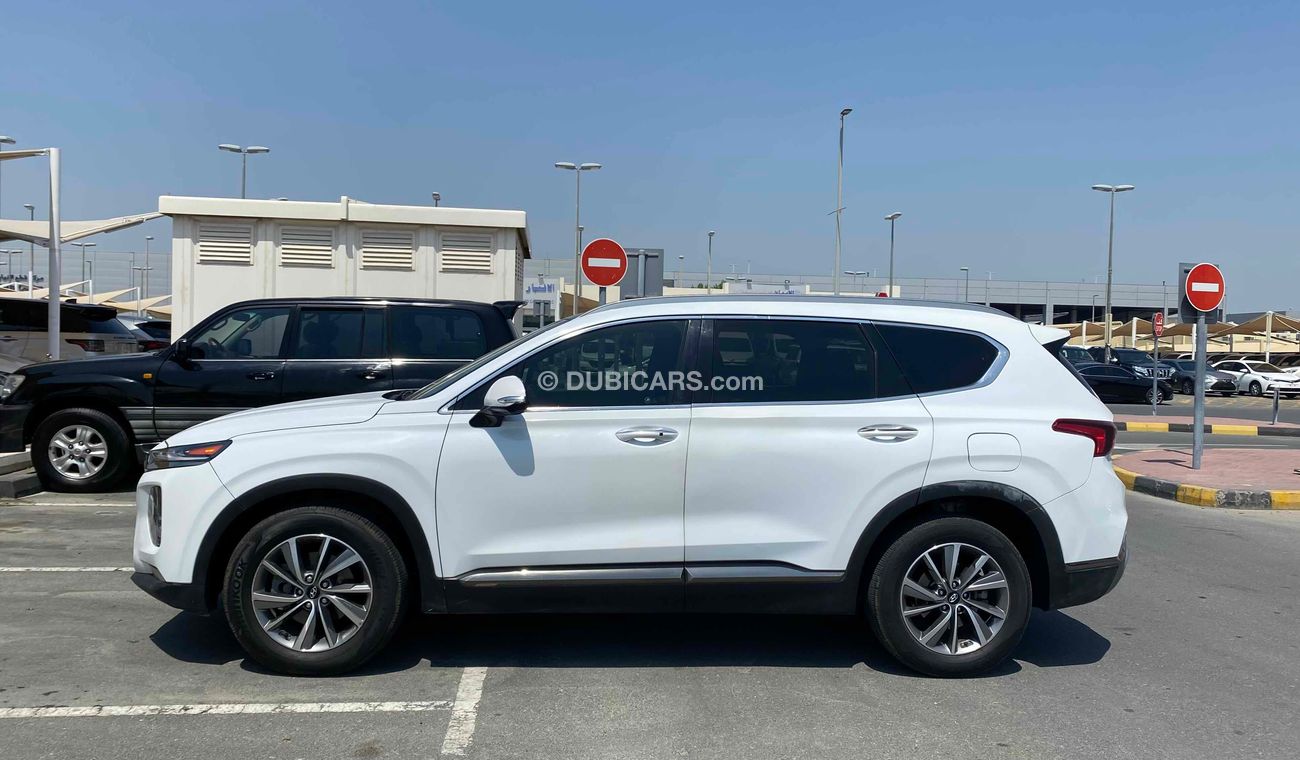 Hyundai Santa Fe Limited Full option 2.4L. V4