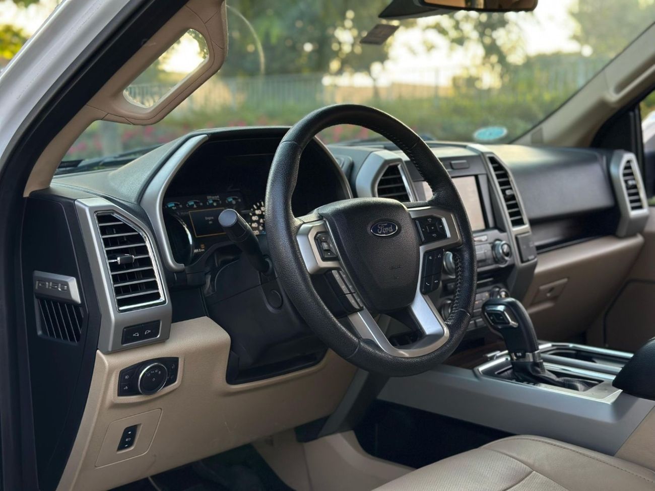 Ford F 150 Lariat 5.0L