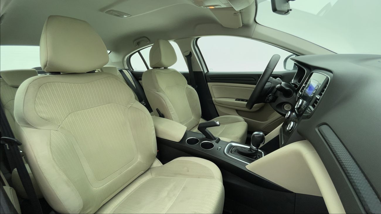 Renault Megane PE 1.6 | Zero Down Payment | Free Home Test Drive