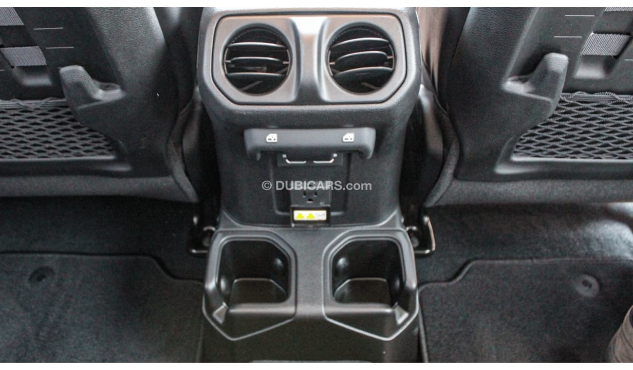 Jeep Gladiator Rubicon MakeJeep ModelGladiator TypePick-up Year2022 TransmissionAutomatic CylindersV6 FuelPetrol