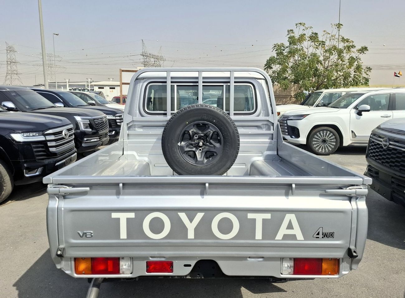 Toyota Land Cruiser Pick Up Double Cabin 4.5L LC79 DC 4.5L 2024 MT Silver