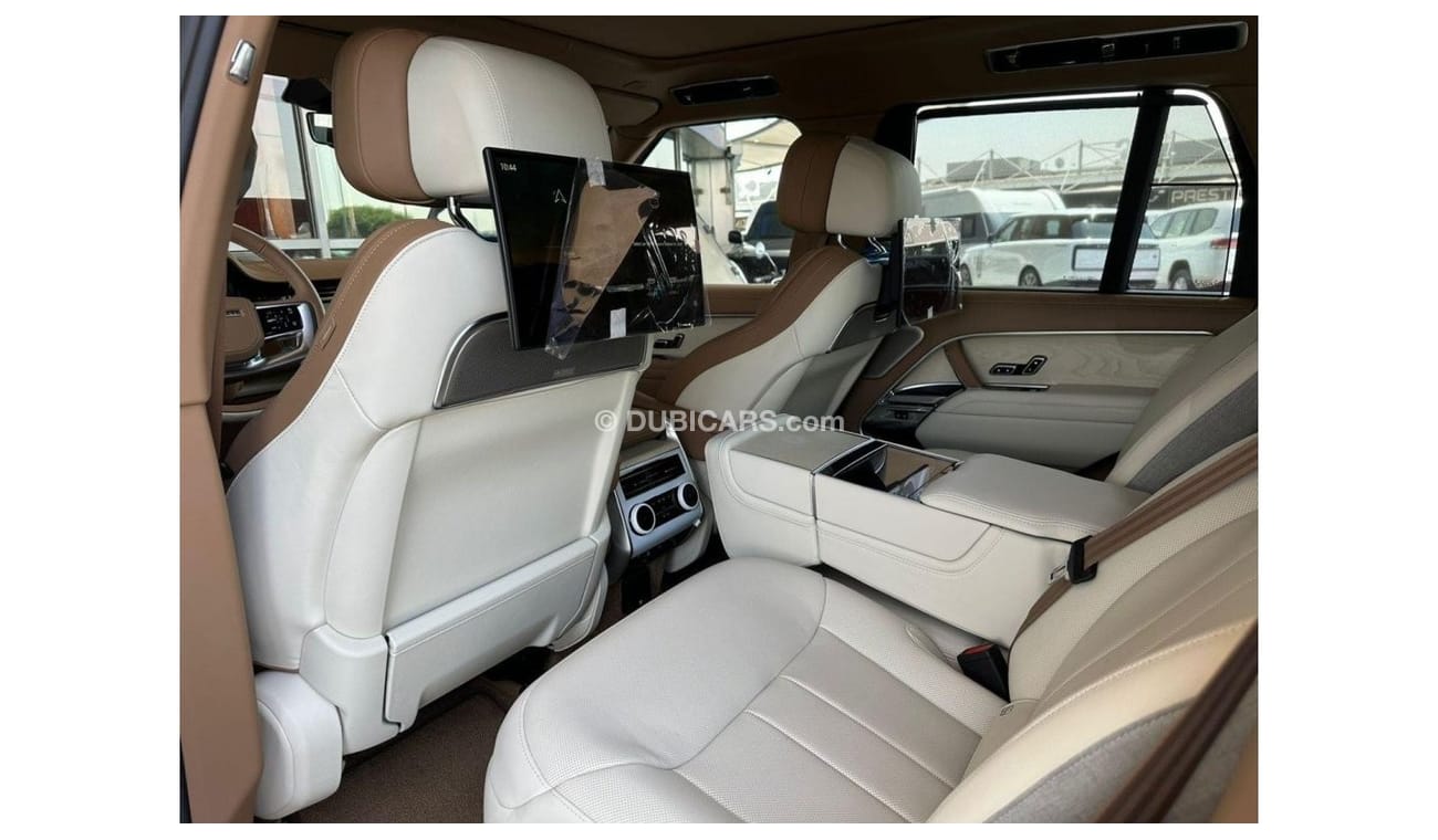 Land Rover Range Rover WHITE ROSE GOLD GCC SPEC UNDER WARRANTY AND SERVICE