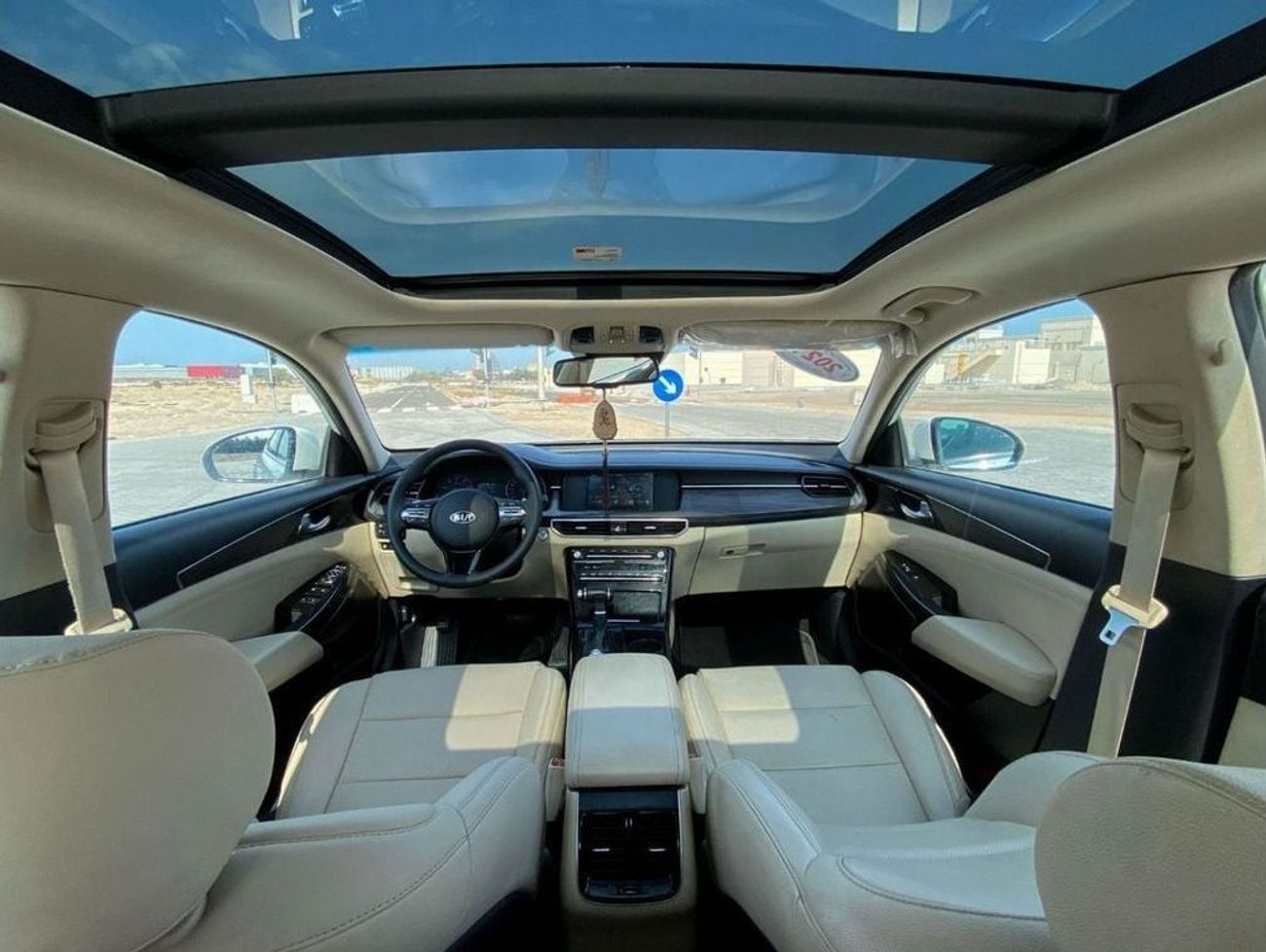 كيا كادنزا EX 3.3L KIA CADENZA V6, 2021 GCC accident-free in excellent condition 1367 P.M