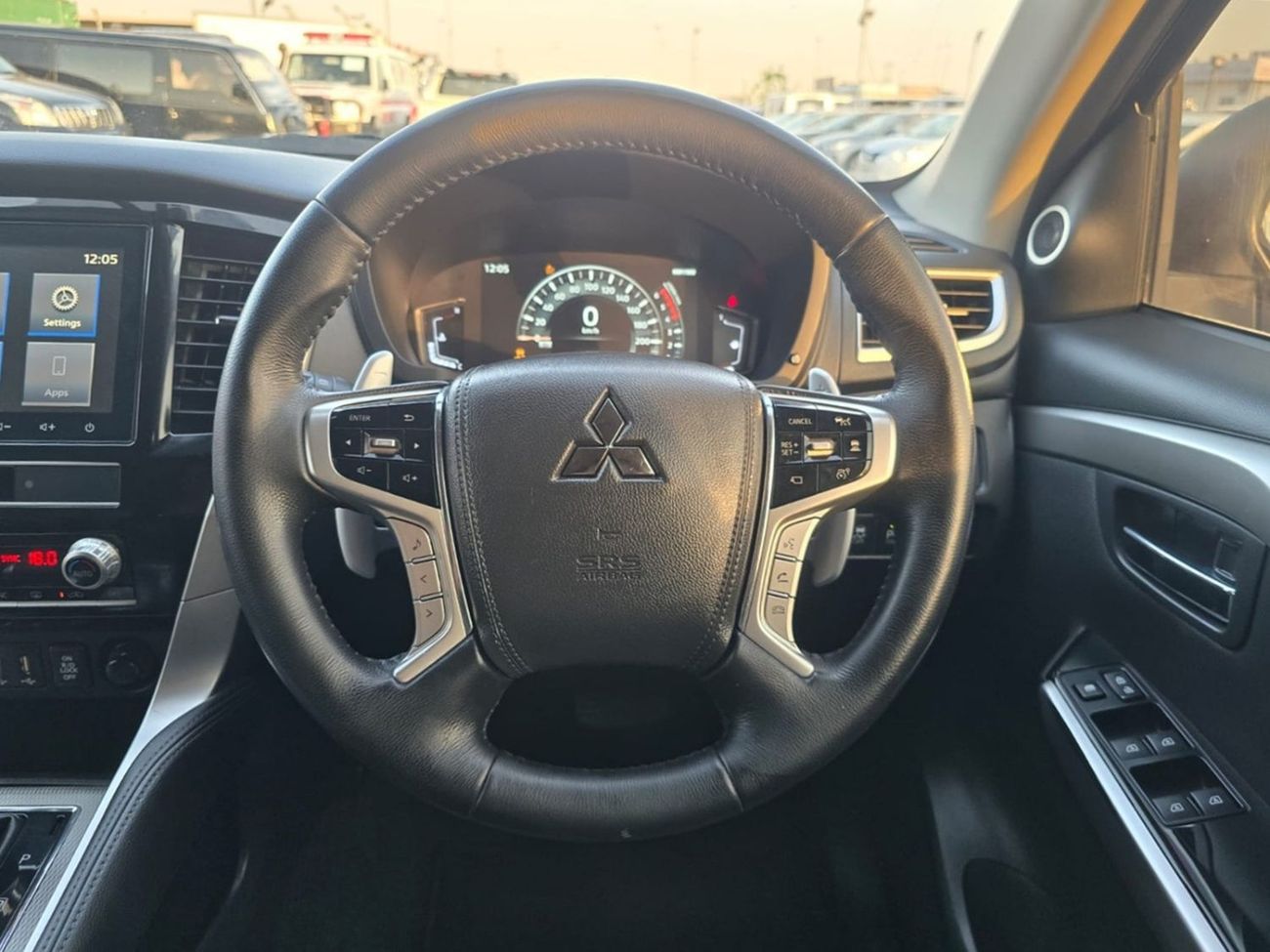 Mitsubishi Pajero 2022 MITSUBISHI PAJERO SUV RHD 2.4 L DIESEL AUTOMATIC (PM06834)