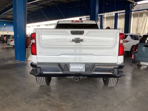 Chevrolet Silverado 5.3 1LT 4WD R\C | Guaranteed Warranty | 0 Down Payment