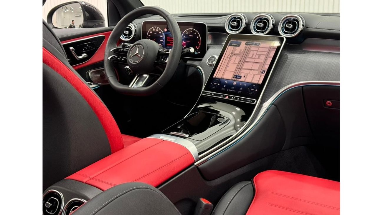 Mercedes-Benz GLC 200 2024 Mercedes Benz GLC200 AMG 4MATIC, May 2029 Mercedes Warranty, Full Options, Very Low Kms, GCC