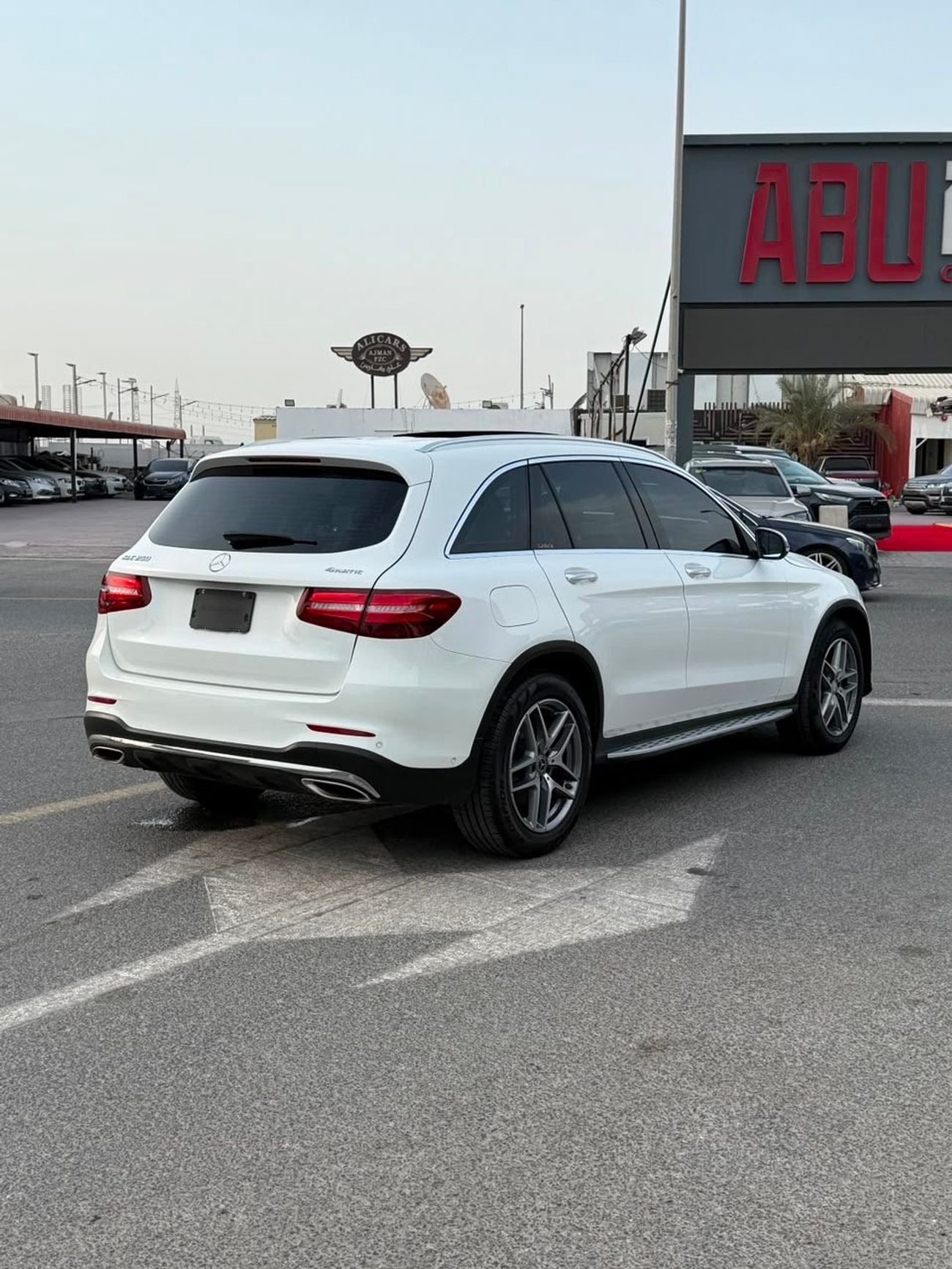 Mercedes Benz GLC250 AMG