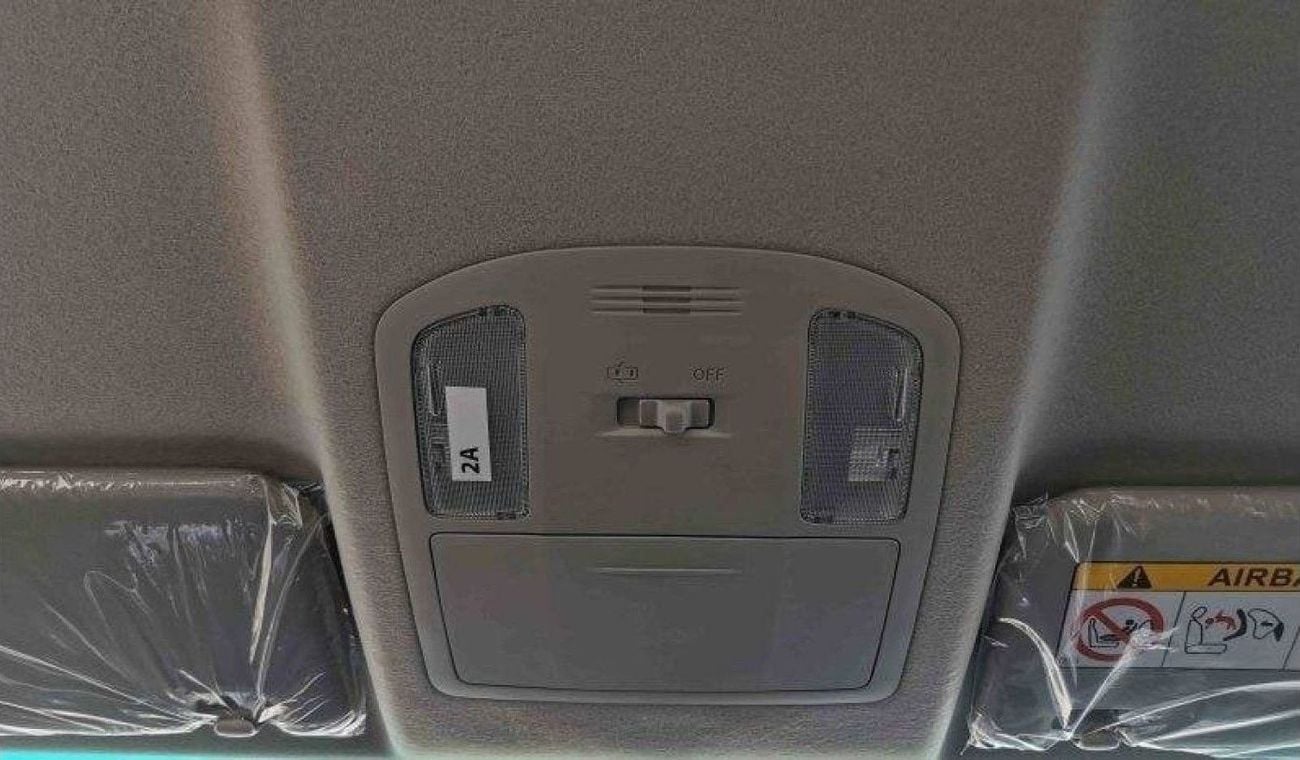 تويوتا هيلوكس GL HILUX 2.4L MED OPTION DIESEL